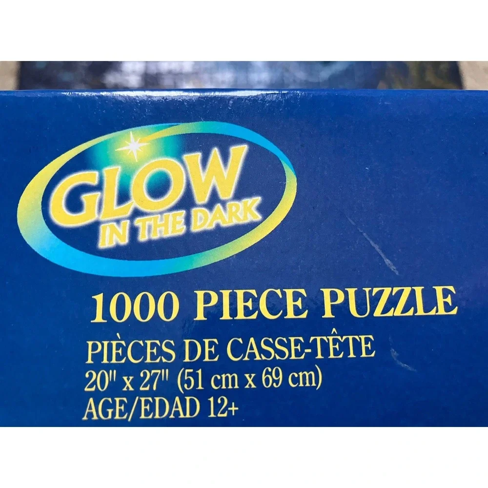 Night of the‎ Comet 1000 Piece Glow in the Dark Jigsaw Puzzle - Dolphins